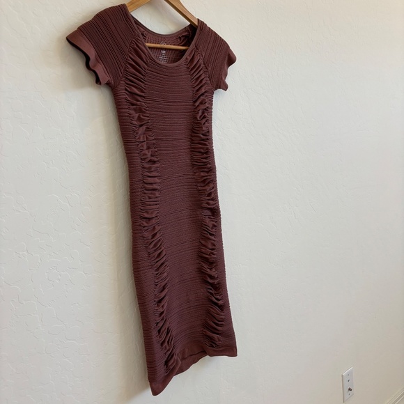 Aura Brown Body Con Short Sleeve Ruched Cut Out Dress Size XS/S - Picture 4 of 7